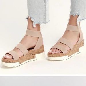 Steve Madden Bandi Platform Wedge Sandals Tan Size 9